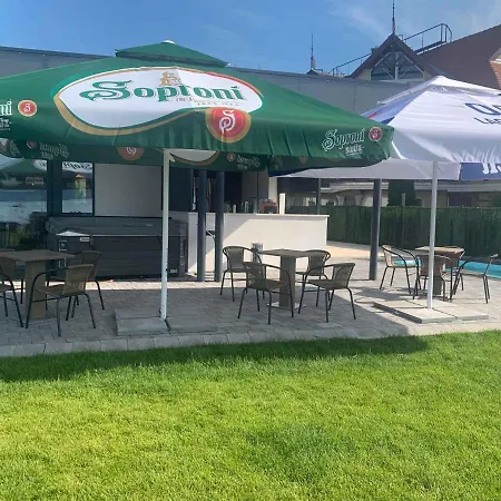 In 44077 アパート *