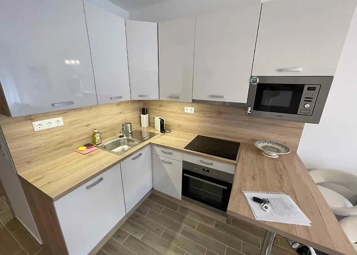 Διαμέρισμα In 44077 *